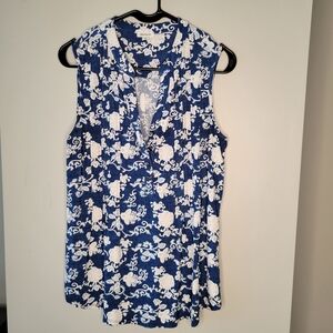 Westport Navy Blue and White Sleeveless Floral Tank